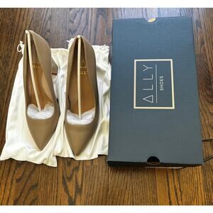 Ally Bossy Beige Leather Block 3-inch Heel 40.5 C (wide)